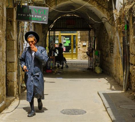 scene   ultra orthodox neighborhood mea shearim jerusalem editorial stock image image