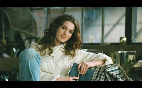 Anne Hathaway In Love And Other Drugs Wallpapersskin