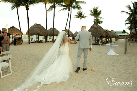 tips choose beach wedding venues eivans photo