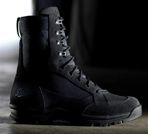 danner  tanicus tactical boots bond lifestyle