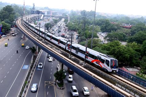 paytm launches qr tickets for delhi metro airport express line the