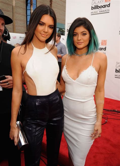 kylie jenner upsets the klan by dyeing her hair blue days before kim