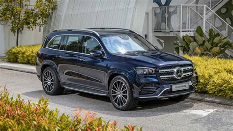 facts figures mercedes benz gls  matic amg  launched  malaysia autobuzzmy