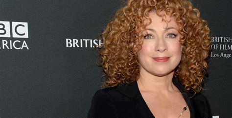 alex kingston returns to american tv with ‘gilmore girls role