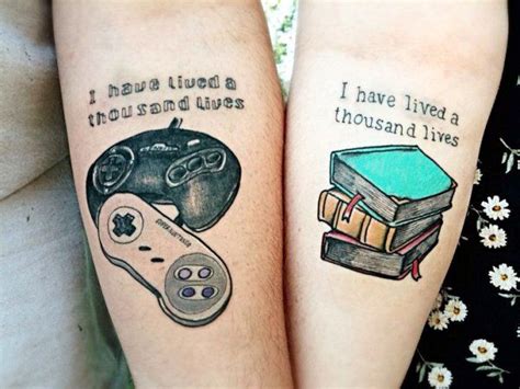 20 awesome matching tattoos only geek couples would get tätowierungen im partnerlook gamer