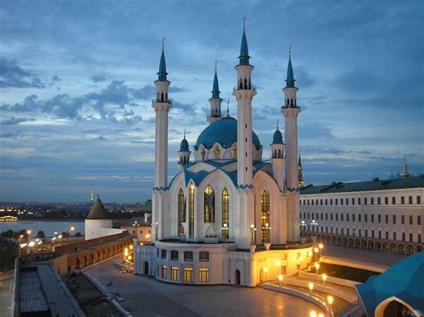 stunning mosques   world