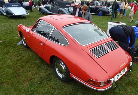 porsche  prototype wins   class  pebble beach