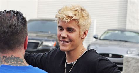 Justin Bieber Is Now A Platinum Blond