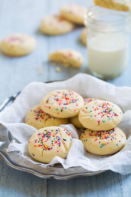 amish sugar cookies {crisp homestyle sugar cookies} cooking classy