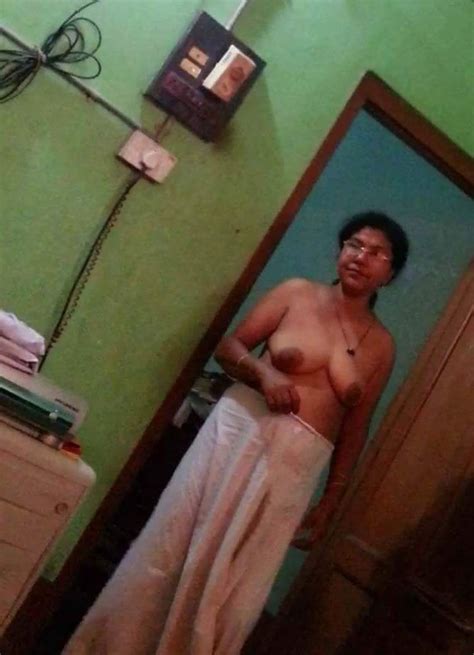 Matured Pornstar Neelima Nude Beauty Photo Album By