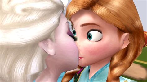 Lipstick Kiss Elsa And Anna Frozen Sister Makeup