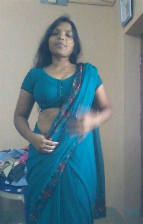desi indian housewife remove saree boobs show fuck in saree
