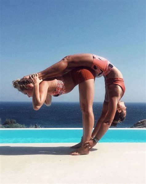 20 Most Impressive And Challenging Yoga Poses Couples