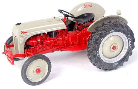 danbury mint  scale diecast model    ford  tractor