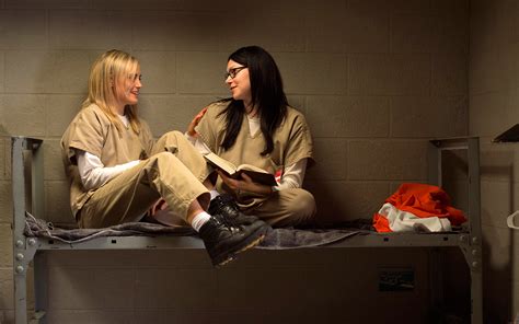 orange is the new black season 3 will alex find out what piper did