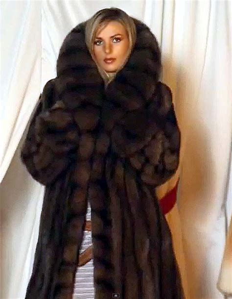 Jmq 085 Fur Fashion Guide Furs Fashion Photo Gallery Fur Fashion