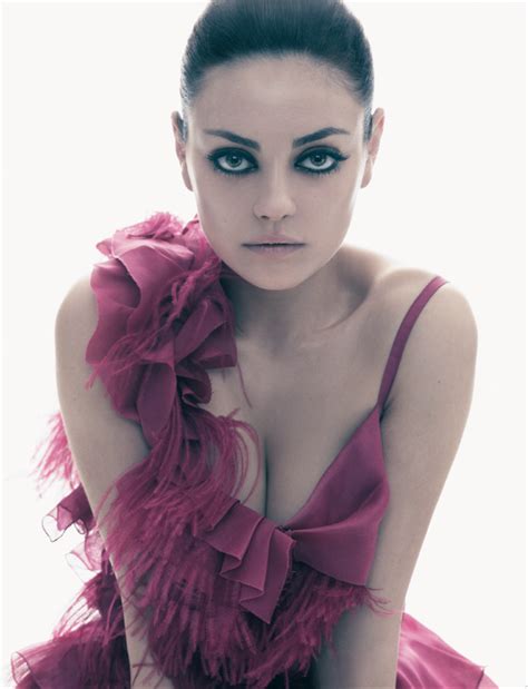 Mila Kunis Named Sexiest Woman In The World By Fhm Magazine Rihanna