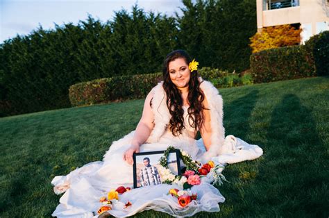 this bride did a moving photo shoot after her fiancé died a month before their wedding