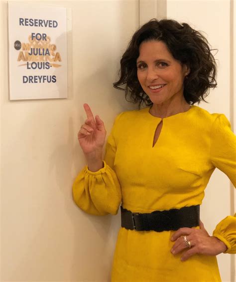 Sexy Cougar Julia Louis Dreyfus Very Sexy Yellow Dress On Good Morning