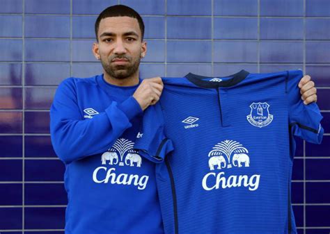 Everton News Aaron Lennon Looks Gutted In Official Photoshoot After