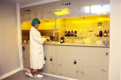 certified cleanroom cleaning janicare commercial cleaning services