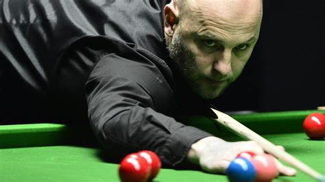 northern ireland champion mark king loses frame  forgetting cue  losing match eurosport
