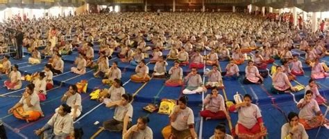 attempt to break china s guinness world record of prenatal yoga in