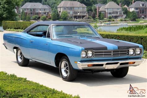 plymouth road runner
