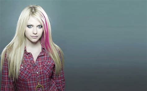 avril lavigne blue eyes blonde hd wallpapers desktop and mobile images and photos