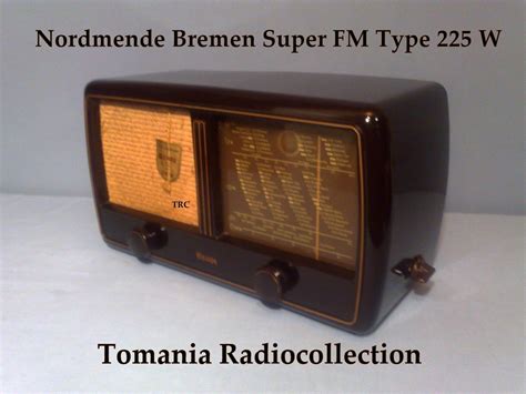 bakelite radioes vintage radio  radios sound vision