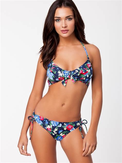 Amy Jackson Exposing Her Hot Bikini Body For Nelly Swimwear Collection