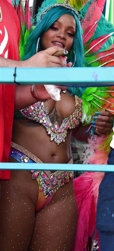 rihanna 2017 barbados carnival amazing thick ass and tits 22 pics