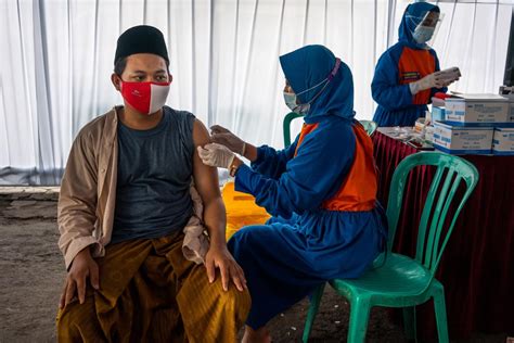 countering an ‘infodemic amid a pandemic unicef indonesia