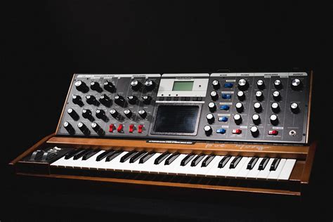 learn   play classic synths video tutorials
