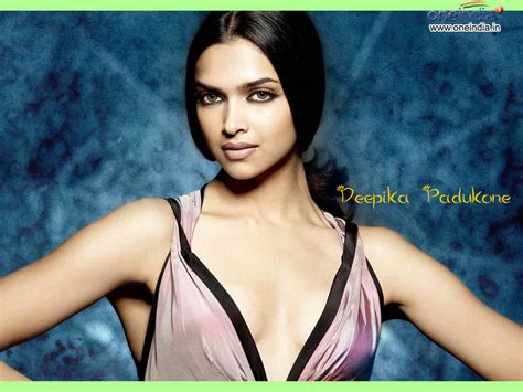 hottest indian actressess and all kind professional model deepika padukone
