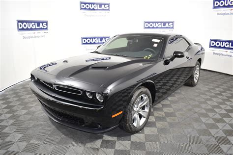 new 2020 dodge challenger sxt rwd coupe in venice chl004 douglas jcdr