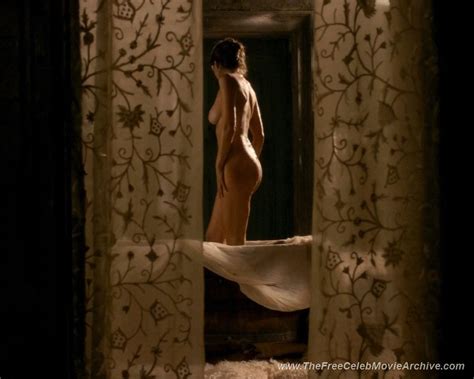 actress claire forlani paparazzi topless shots and nude movie scenes mr skin free nude