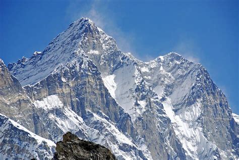 lhotse    fourth highest peak   world