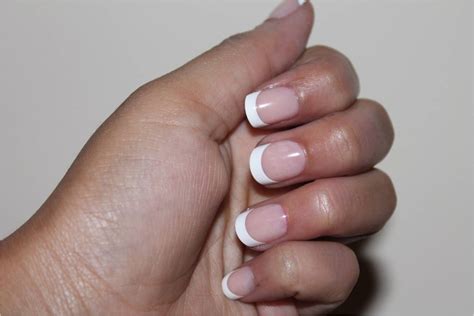 channi chic everlasting french nails  kiss