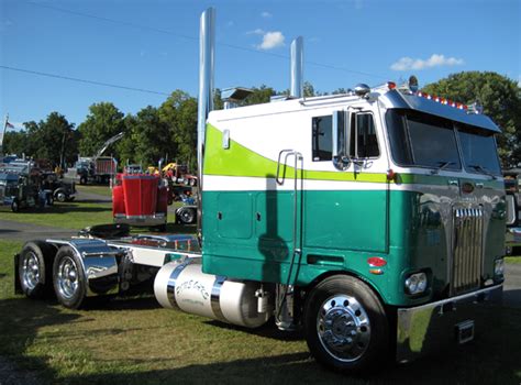 photo gallery chrome shop mafia  build americas favorite custom trucks trucks big