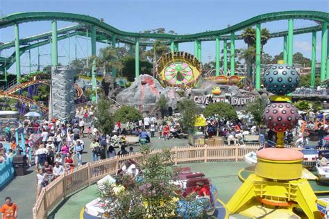 theme parks   world theme image