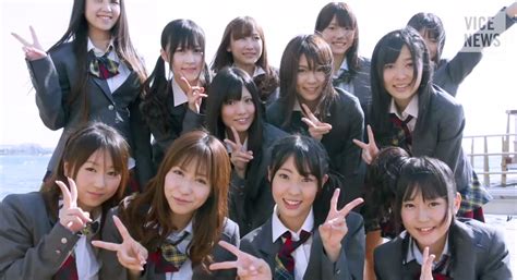 Schoolgirls In Japan Are Now Offering Themselves For Walking Dates