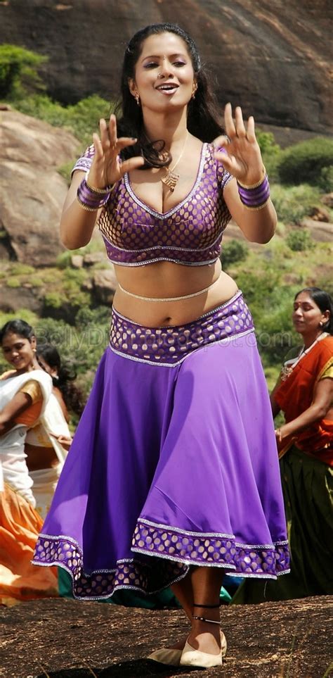 Actress Gayathri Hot Deep Navel Show Hot Photos Whatsapp