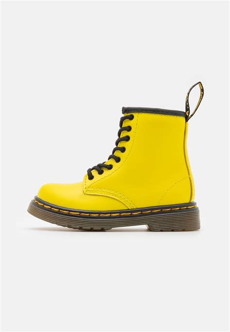 dr martens  unisex lace  ankle boots sulphur yellow romarioneon yellow zalandocouk