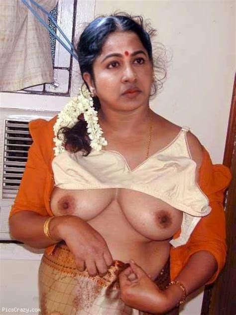 housewife aunties sarees hot pics step by step saree blouse remove gallery