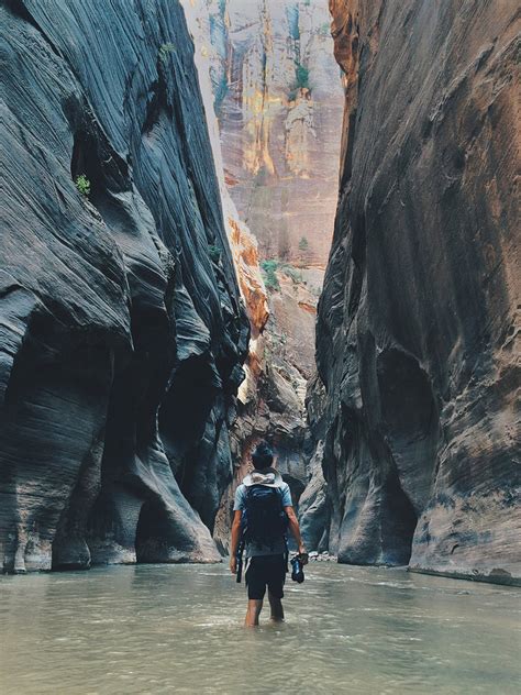 will we survive hiking the narrows local adventurer