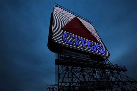 bostons iconic citgo sign  stay  kenmore square  decades
