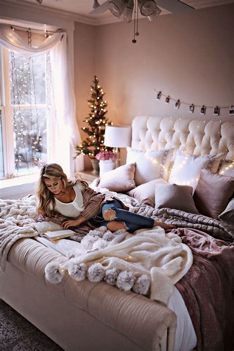 7 Holiday Decor Ideas For Your Bedroom Home Decor Bedroom Bedroom