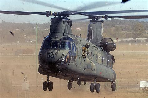 army delivers d model chinook to the australian war