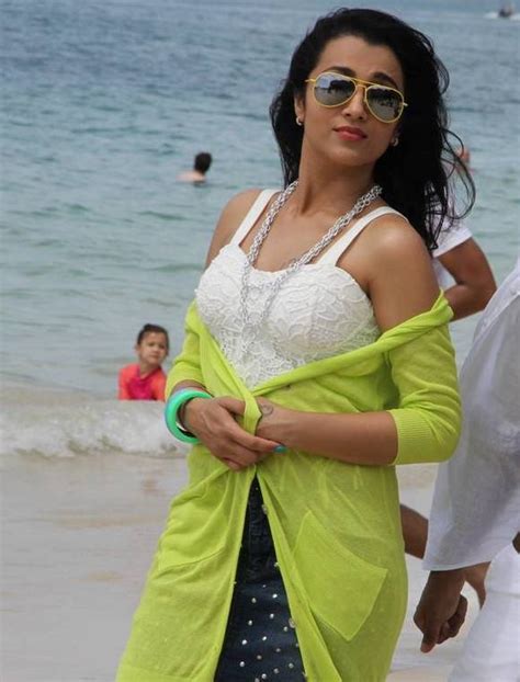 Trisha Krishnan Shocks Everyone By Her Sexy Look In Aranmanai 2 Hot